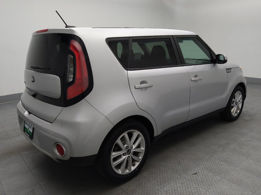 Used 2019 Kia Soul + FWD image 9