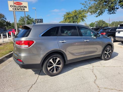 Used 2017 Kia Sorento EX image 14
