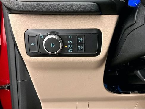 Used 2021 Ford Escape Titanium AWD/4WD image 37