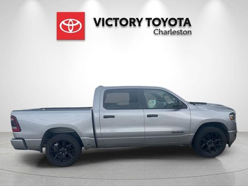 Used 2024 RAM 1500 Laramie AWD/4WD image 7