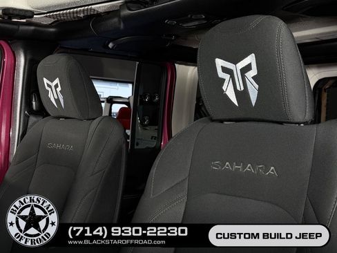 Used 2022 Jeep Wrangler Unlimited Sahara w/ Cold Weather Group AWD/4WD image 22