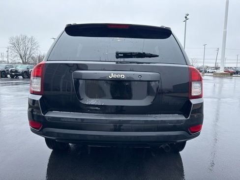 Used 2017 Jeep Compass Sport image 6