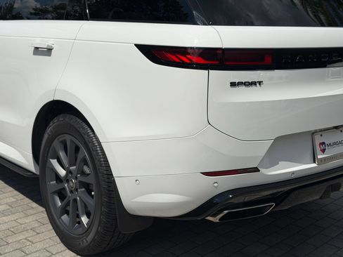 Used 2023 Land Rover Range Rover Sport SE Dynamic AWD/4WD image 16