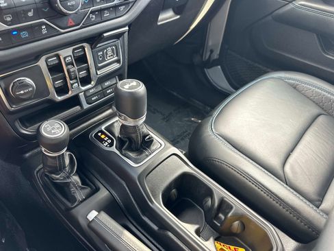 Used 2024 Jeep Wrangler High Altitude image 29