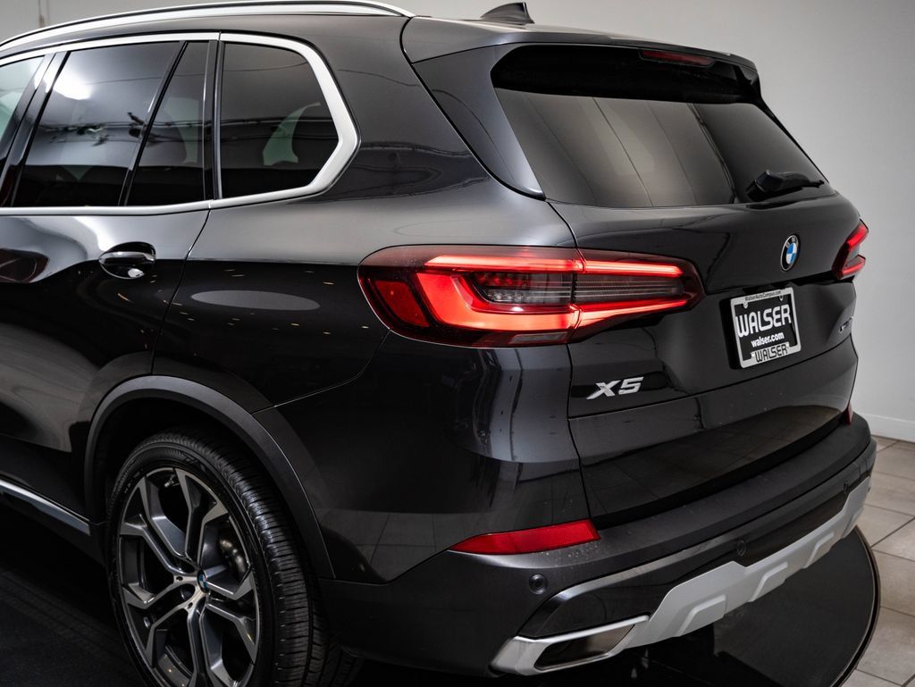 Used 2023 BMW X5 xDrive40i AWD/4WD image 19