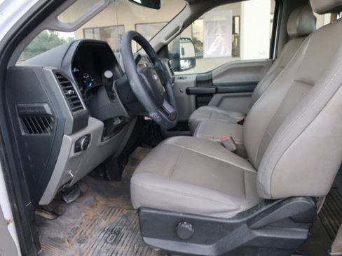 Used 2019 Ford F250 XL w/ Power Equipment Group RWD image 7