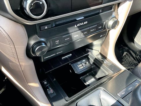 Used 2023 Lexus GX 460 Premium w/ Premium Package AWD/4WD image 34