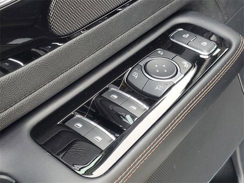 Used 2023 Lincoln Aviator AWD w/ Premium Package image 13