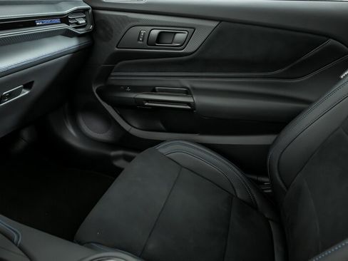 Used 2025 Ford Mustang Dark Horse image 31