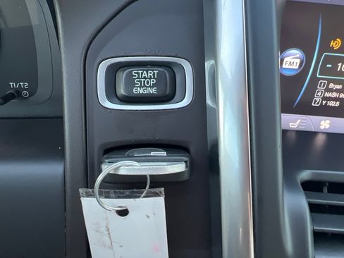 Used 2013 Volvo XC60 3.2 image 25