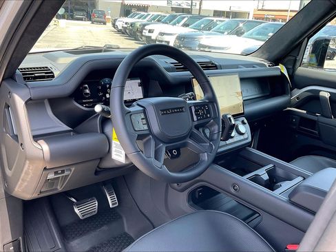 New 2026 Land Rover Defender 110 OCTA AWD/4WD image 12