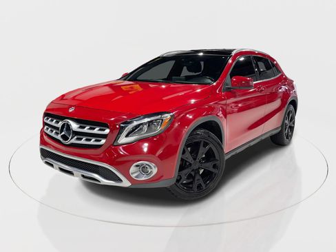 Used 2019 Mercedes-Benz GLA 250 w/ Convenience Package image 2