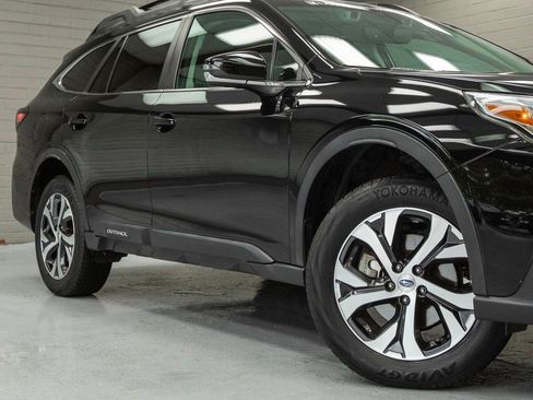 Used 2021 Subaru Outback Limited image 7