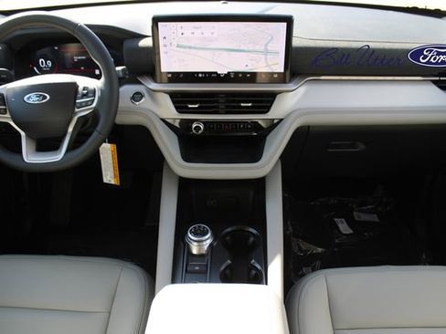 New 2026 Ford Explorer Active w/ Active Comfort Package image 11