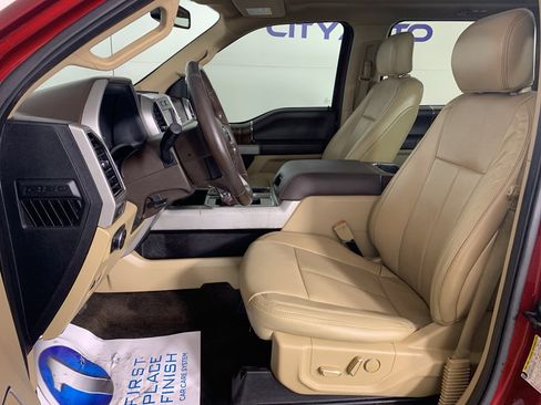 Used 2018 Ford F150 Lariat image 16