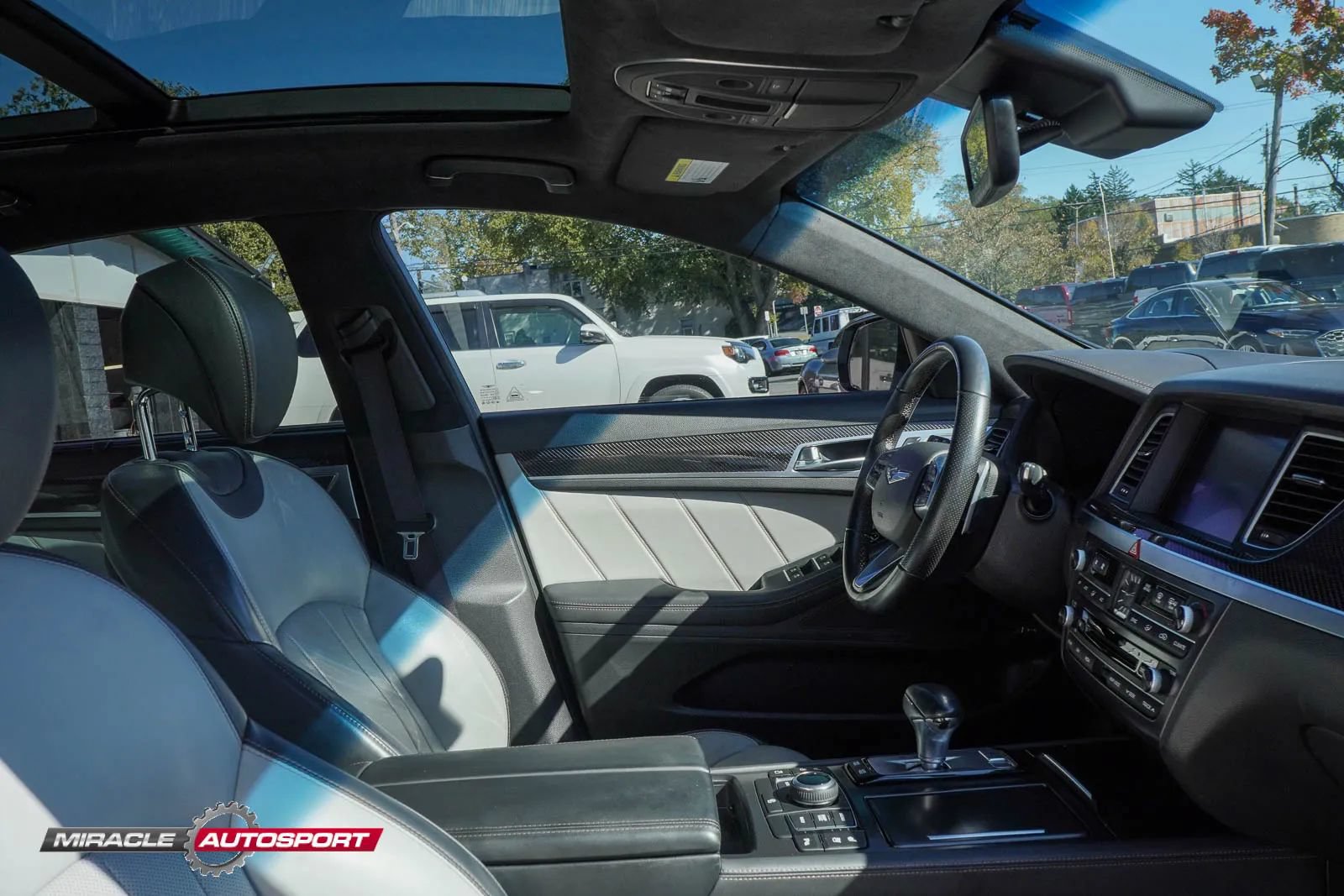 Used 2018 Genesis G80 3.3T Sport RWD image 34