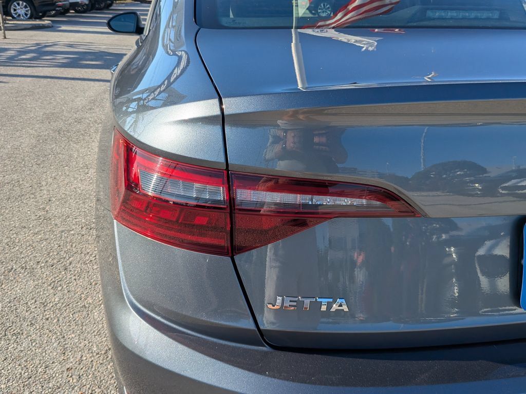 Used 2020 Volkswagen Jetta S w/ Driver Assistance Package FWD image 8