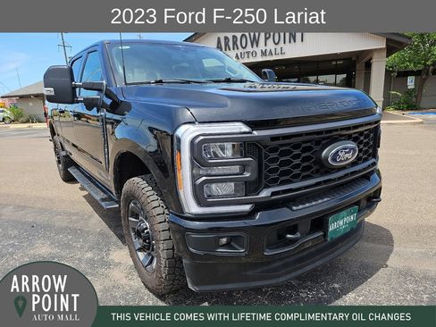 Used 2023 Ford F250 Lariat w/ Sport Appearance Package AWD/4WD image 2