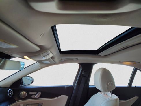 Used 2022 Mercedes-Benz E 350 Sedan image 13