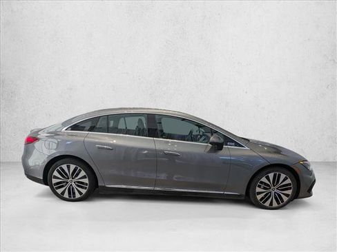 Used 2023 Mercedes-Benz EQE 500 4MATIC Sedan image 4