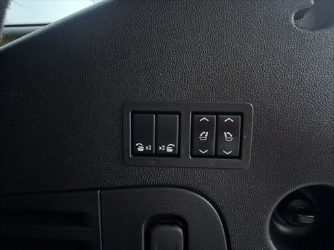 Used 2019 Chevrolet Tahoe Premier image 38