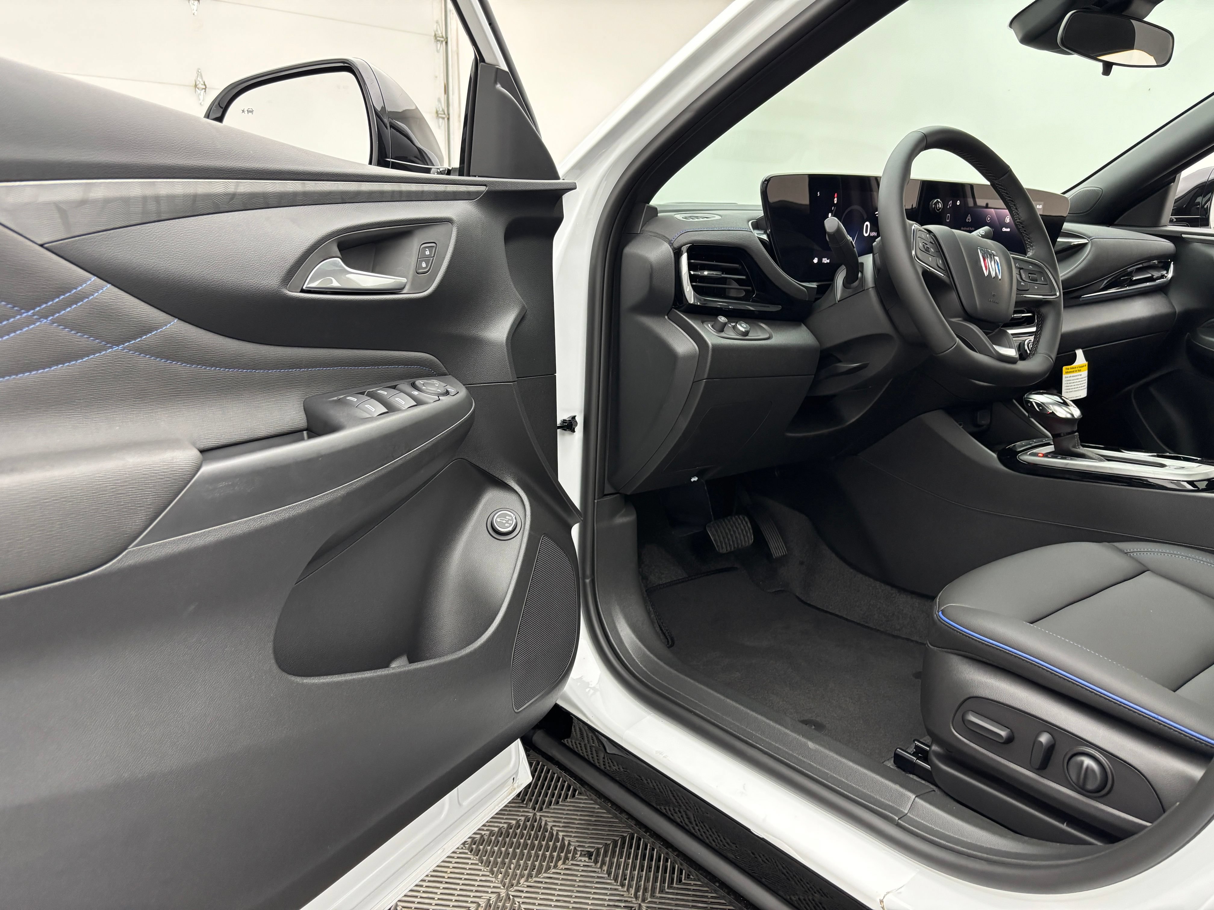 New 2026 Buick Envista Sport Touring w/ Convenience I Package FWD image 16