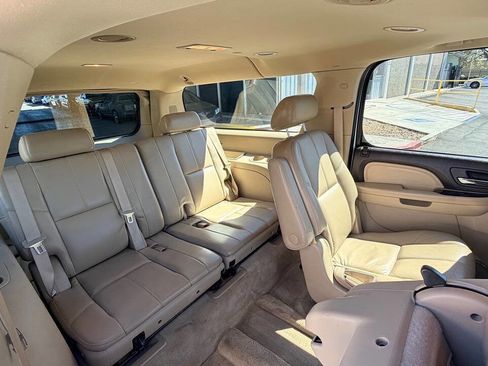 Used 2007 GMC Yukon XL Denali image 22