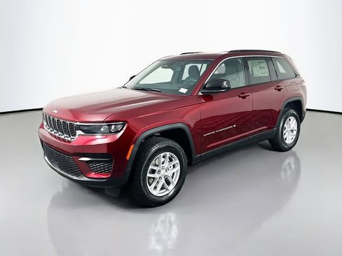 New 2025 Jeep Grand Cherokee Laredo X w/ Luxury Tech Group I image 3