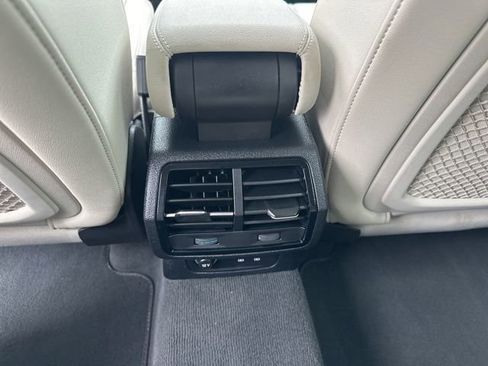 Used 2024 Audi Q3 2.0T Premium image 19