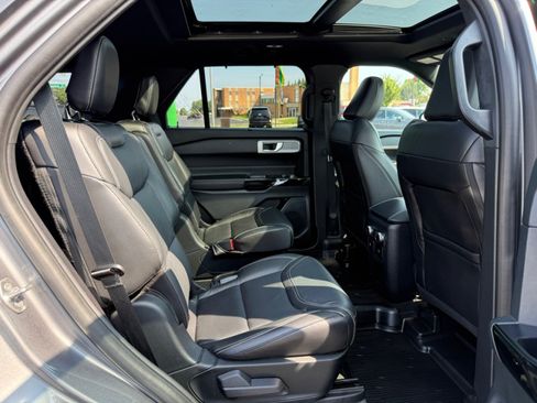 Used 2021 Ford Explorer ST w/ ST Street Pack AWD/4WD image 27