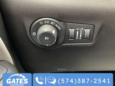 Used 2025 Jeep Compass Limited AWD/4WD image 27