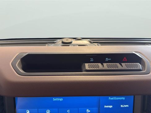 Certified 2024 Ford Bronco Outer Banks AWD/4WD image 24