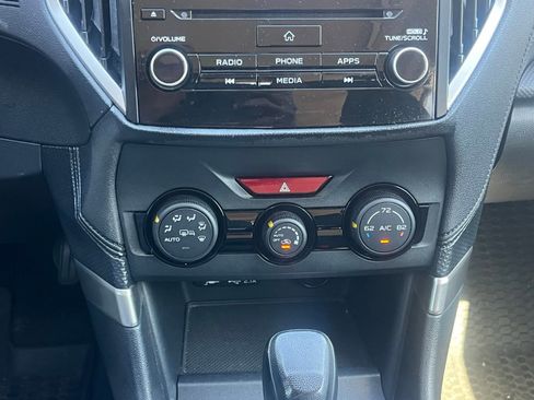 Used 2019 Subaru Forester Premium w/ All-Weather Package image 31