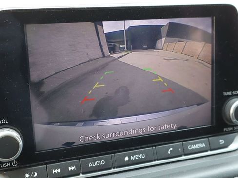 Used 2023 Nissan Rogue SV FWD image 7