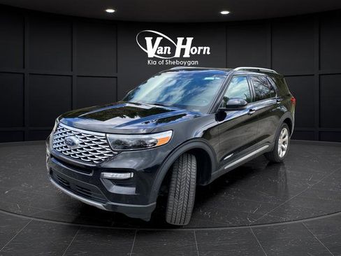 Used 2020 Ford Explorer Platinum w/ Premium Technology Package AWD/4WD image 3