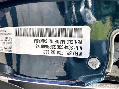 Used 2023 Chrysler Pacifica Limited w/ Uconnect Theater Family Group AWD/4WD image 19