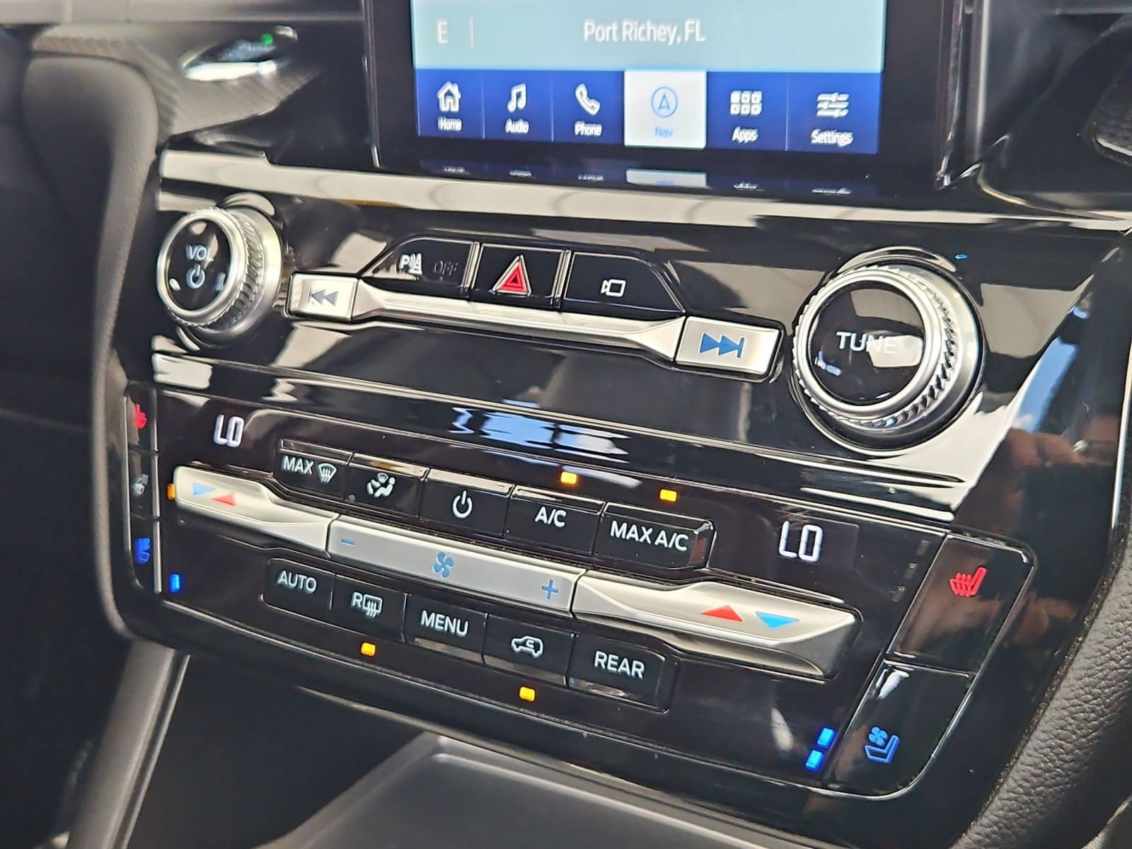 Used 2021 Ford Explorer ST w/ Equipment Group 401A AWD/4WD image 20