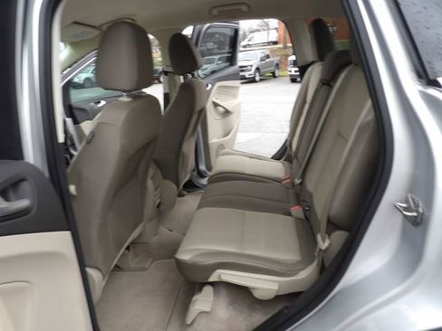 Used 2016 Ford Escape SE image 28