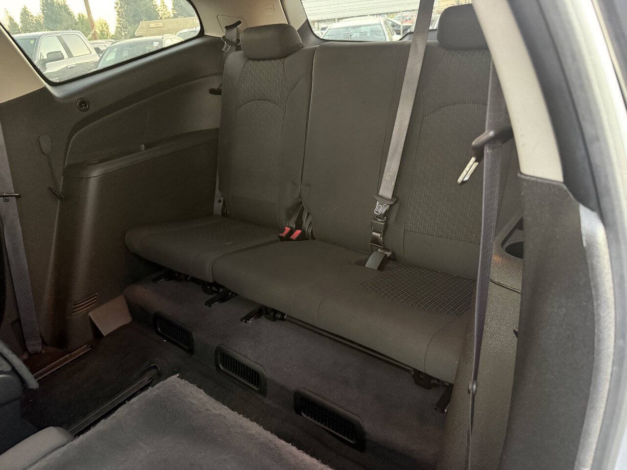 Used 2012 Chevrolet Traverse LT w/ All-Star Edition FWD image 12