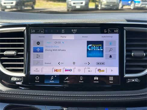 New 2026 Chrysler Pacifica Select image 17