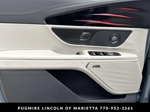 New 2026 Lincoln Nautilus Reserve image 10