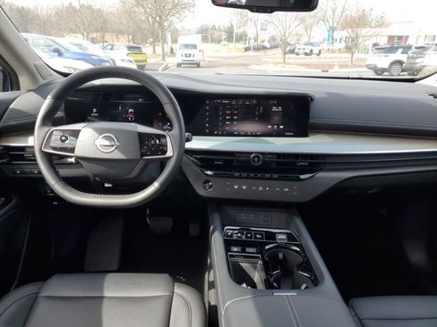 Certified 2025 Nissan Murano SL image 27