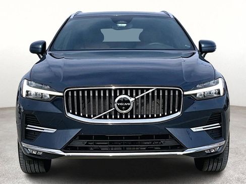 Used 2023 Volvo XC60 B5 Plus w/ Protection Package Premier image 5