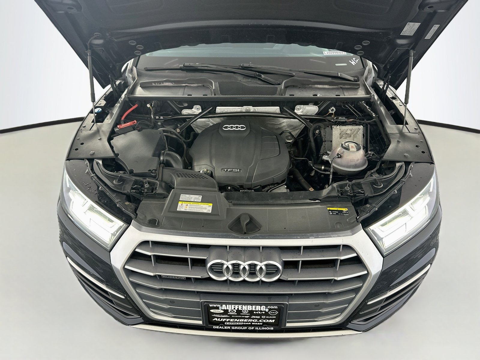 Used 2018 Audi Q5 2.0T Premium Plus w/ Premium Plus Package AWD/4WD image 31