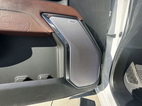 Used 2024 GMC Sierra 1500 Denali Ultimate image 25