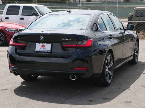 Used 2024 BMW 330i xDrive Sedan AWD/4WD image 3