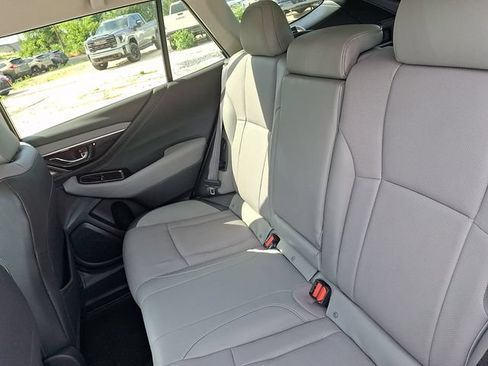 Used 2022 Subaru Outback Limited AWD/4WD image 19