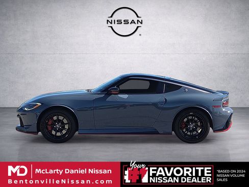 Used 2024 Nissan Z NISMO w/ Floor Mat Package RWD image 3
