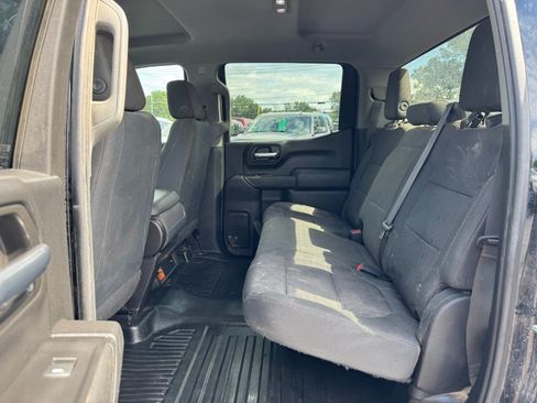 Used 2019 GMC Sierra 1500 4x4 Crew Cab w/ Convenience Package image 16