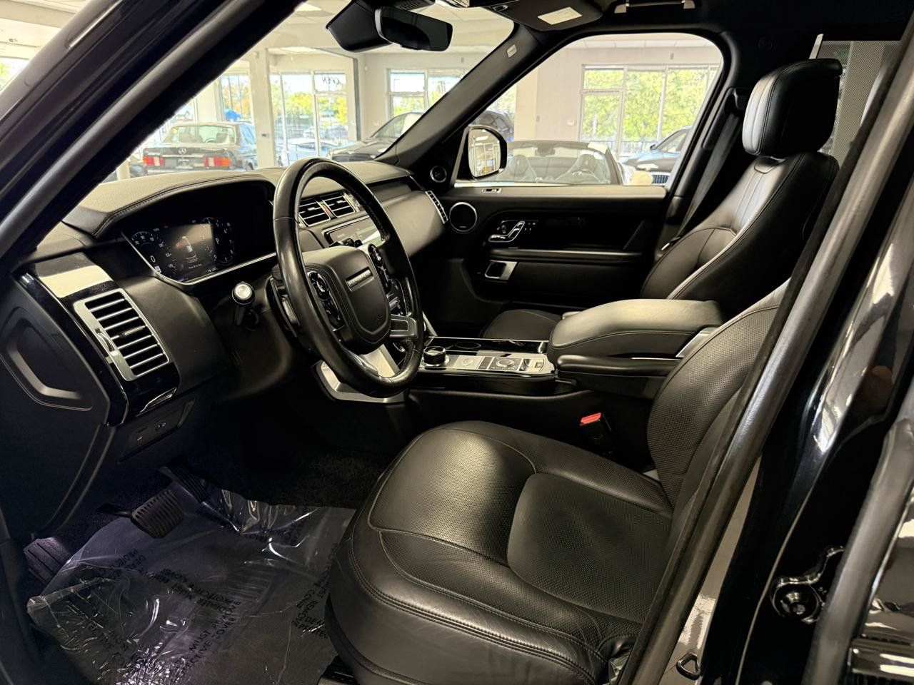 Used 2019 Land Rover Range Rover Long Wheelbase Supercharged AWD/4WD image 10